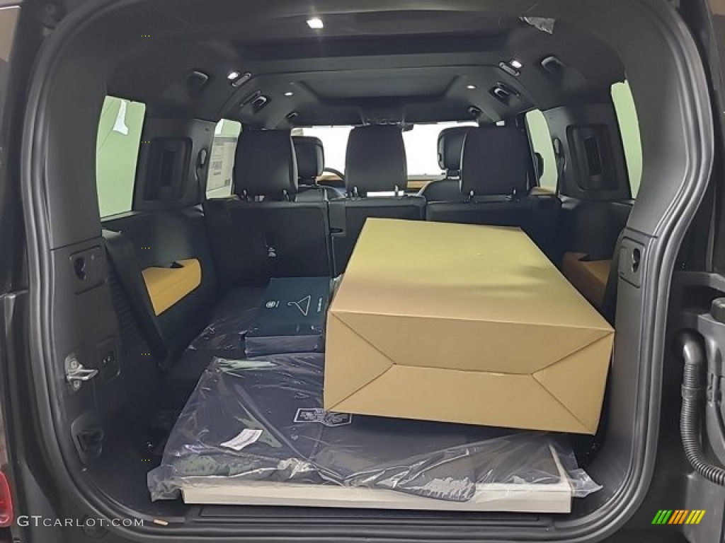 2023 Land Rover Defender 130 X-Dynamic SE Trunk Photos