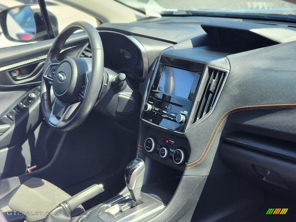 2020 Crosstrek 2.0 Premium - Ice Silver Metallic / Black photo #3