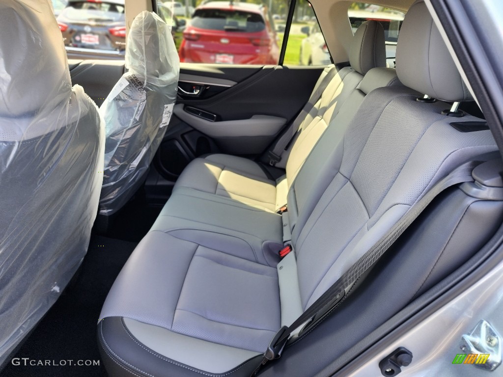 2024 Outback Limited XT - Ice Silver Metallic / Titanium Gray photo #6