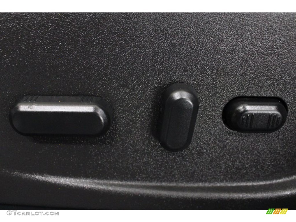 2015 Escape SE 4WD - Ingot Silver Metallic / Charcoal Black photo #11