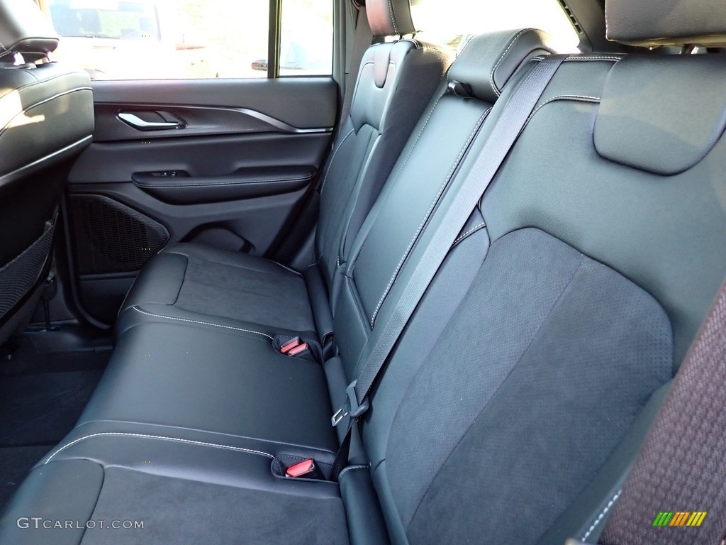 2024 Jeep Grand Cherokee Altitude X 4x4 Rear Seat Photo #146587620