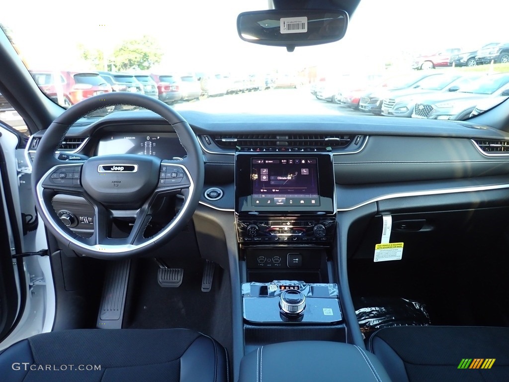Global Black Interior 2024 Jeep Grand Cherokee Altitude X 4x4 Photo #146587642