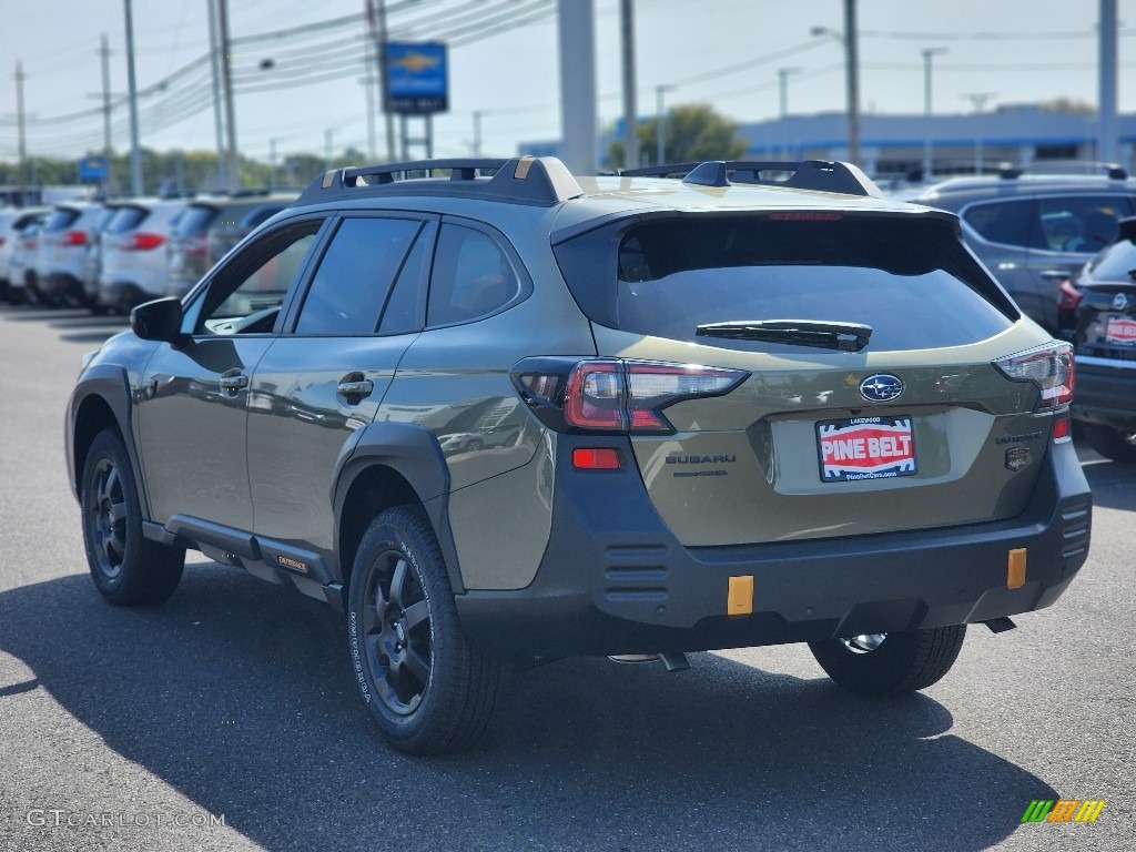 2024 Outback Wilderness - Autumn Green Metallic / Titanium Gray photo #4