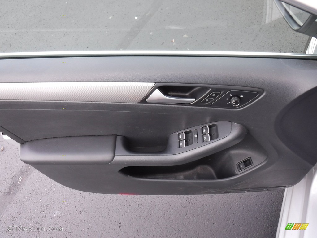 2015 Volkswagen Jetta SE Sedan Titan Black Door Panel Photo #146588970