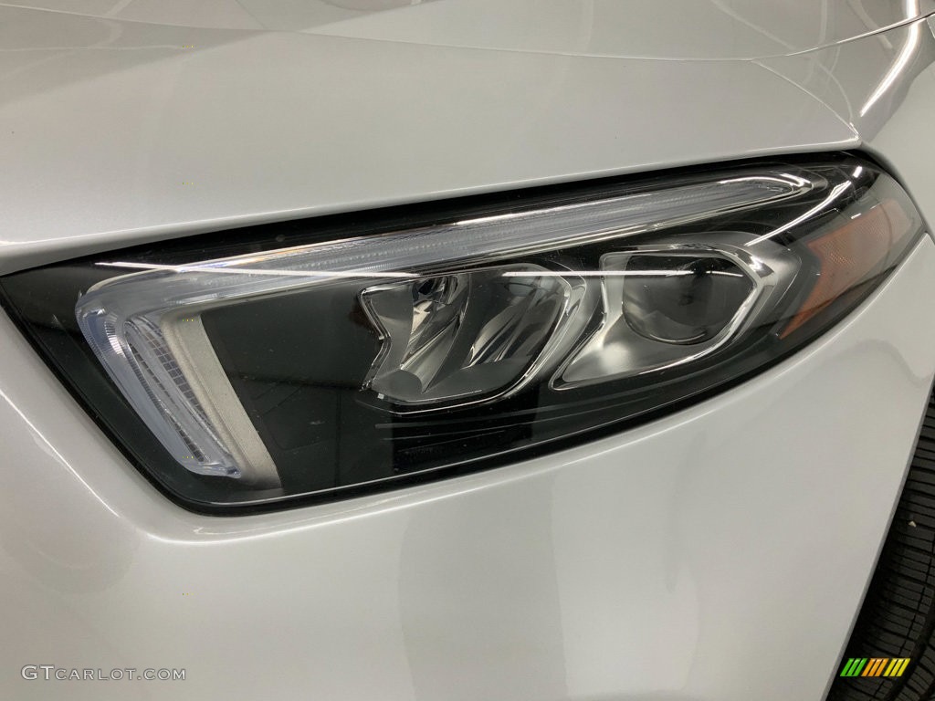 2020 A 220 Sedan - Digital White Metallic / Black photo #15