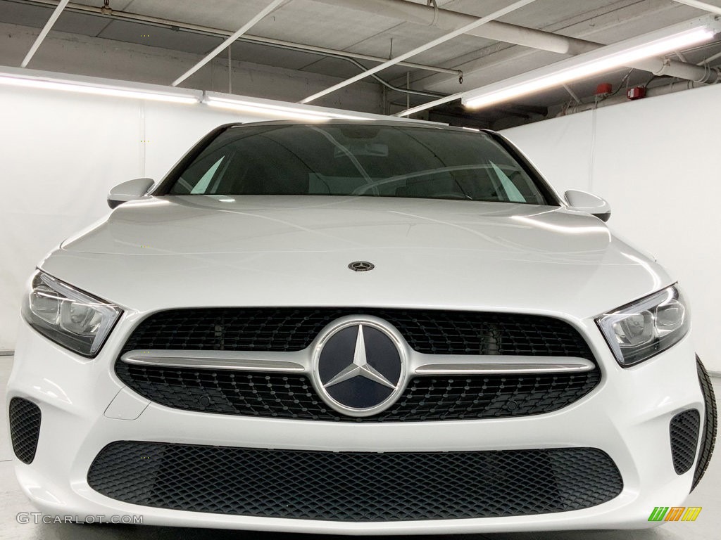 2020 A 220 Sedan - Digital White Metallic / Black photo #16