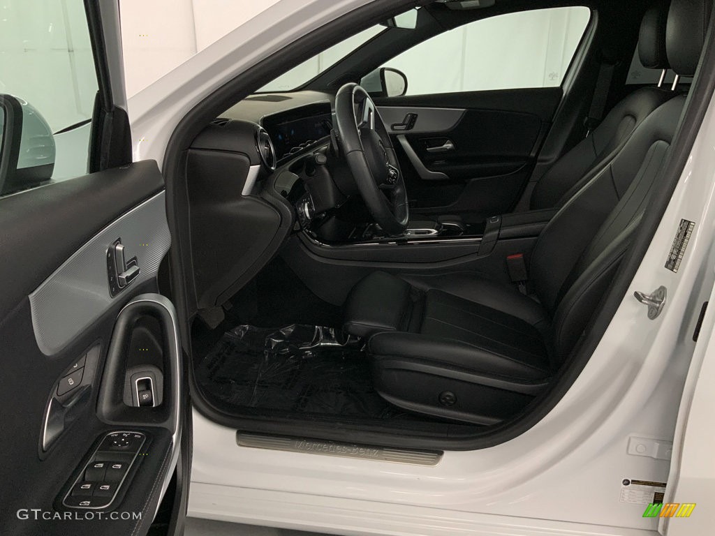2020 A 220 Sedan - Digital White Metallic / Black photo #21