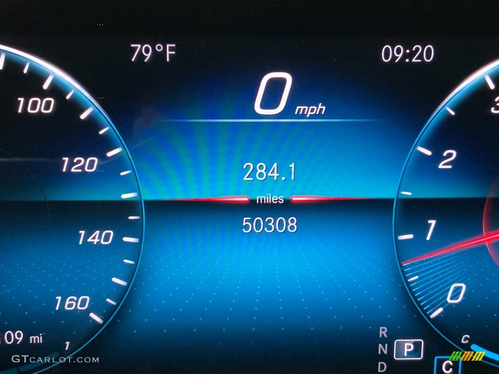 2020 A 220 Sedan - Digital White Metallic / Black photo #30