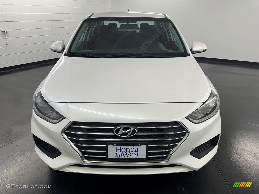 2020 Accent SE - Frost White Pearl / Black photo #2