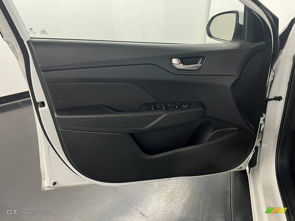 2020 Hyundai Accent SE Black Door Panel Photo #146589553