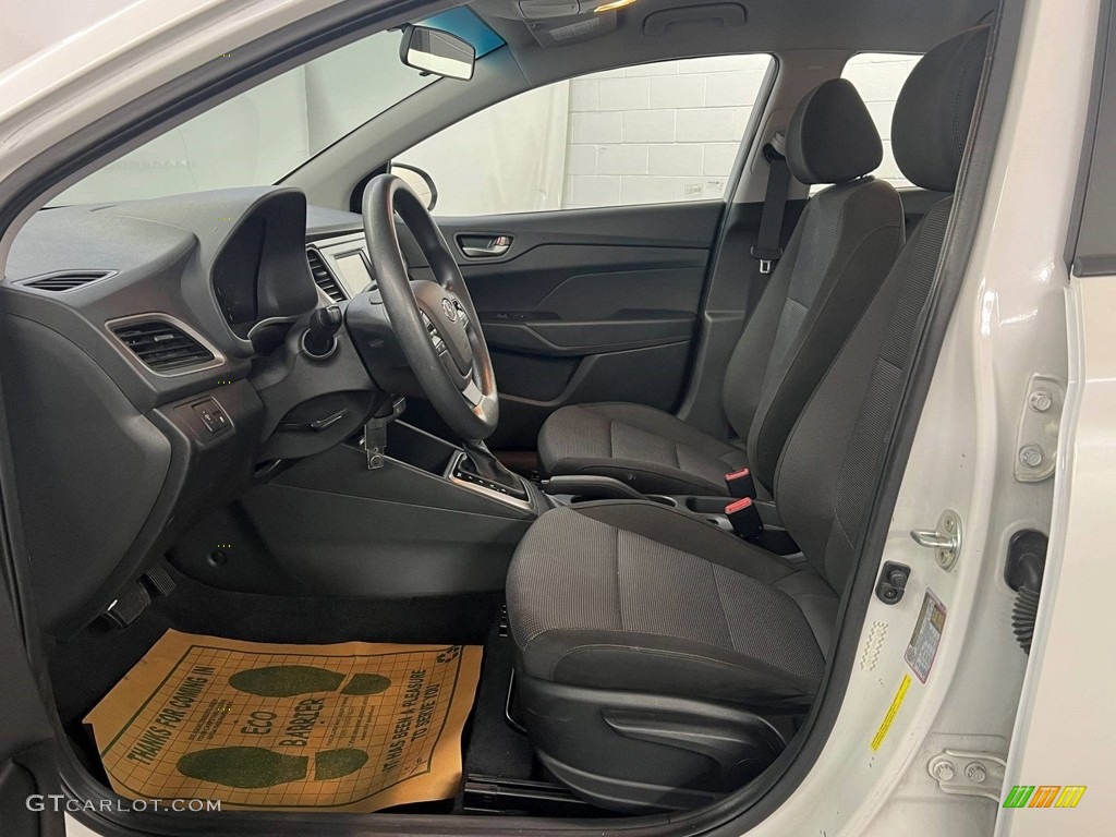 2020 Hyundai Accent SE Front Seat Photos
