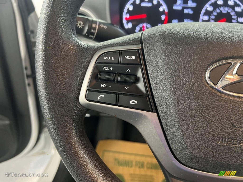 2020 Hyundai Accent SE Black Steering Wheel Photo #146589580