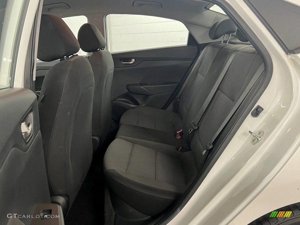 2020 Accent SE - Frost White Pearl / Black photo #28