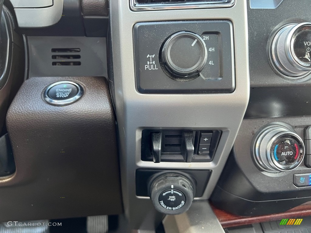 2020 Ford F350 Super Duty King Ranch Crew Cab 4x4 Controls Photo #146590182