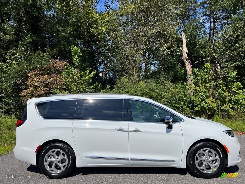 Bright White 2023 Chrysler Pacifica Limited Exterior Photo #146590648