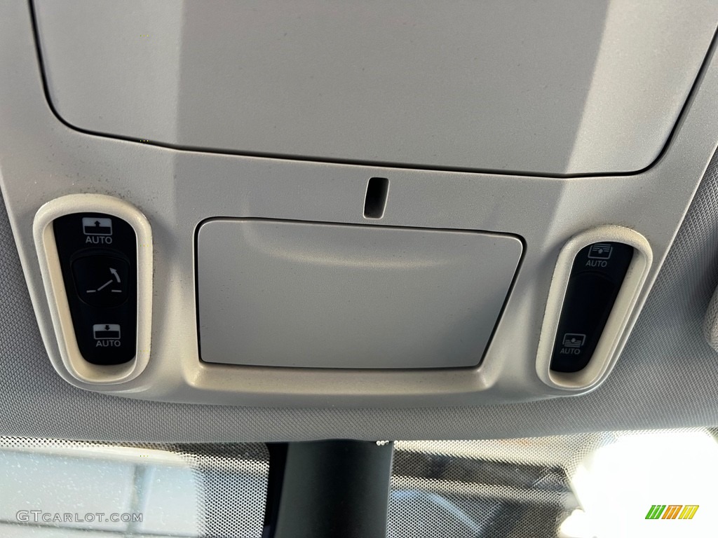 2023 Pacifica Limited - Bright White / Black/Alloy photo #31