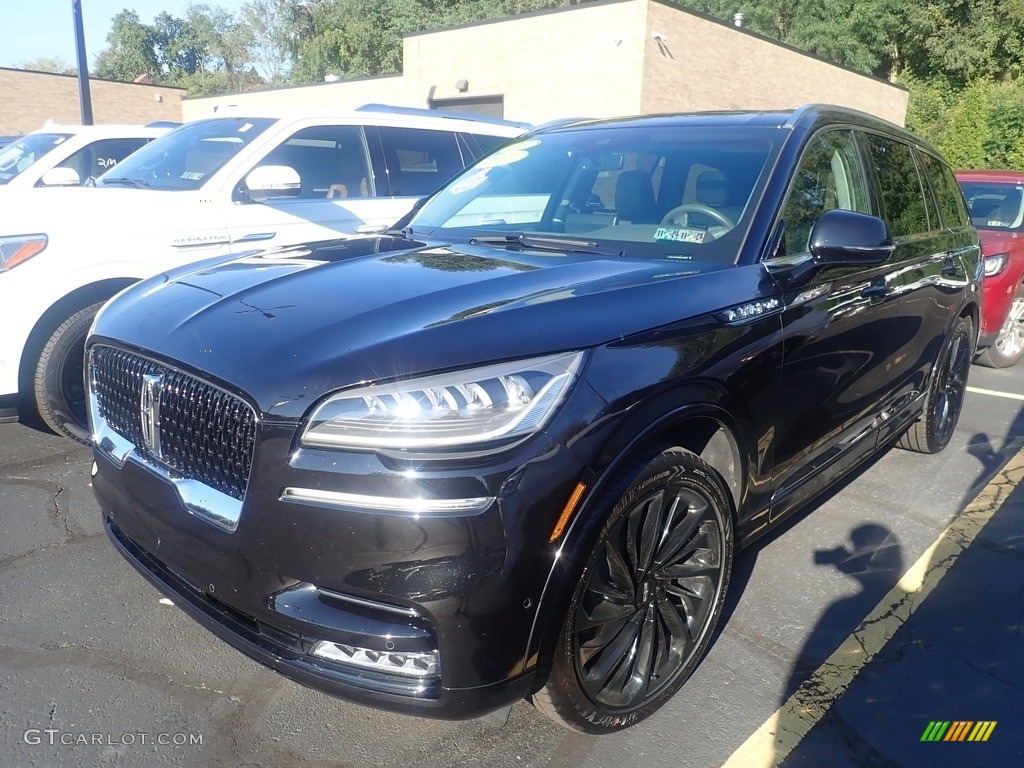 Infinite Black Lincoln Aviator