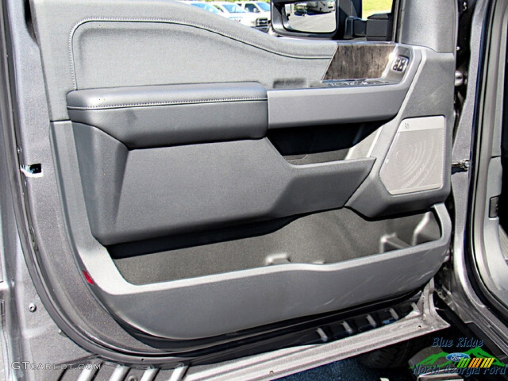 2023 Ford F250 Super Duty Lariat Crew Cab 4x4 Door Panel Photos