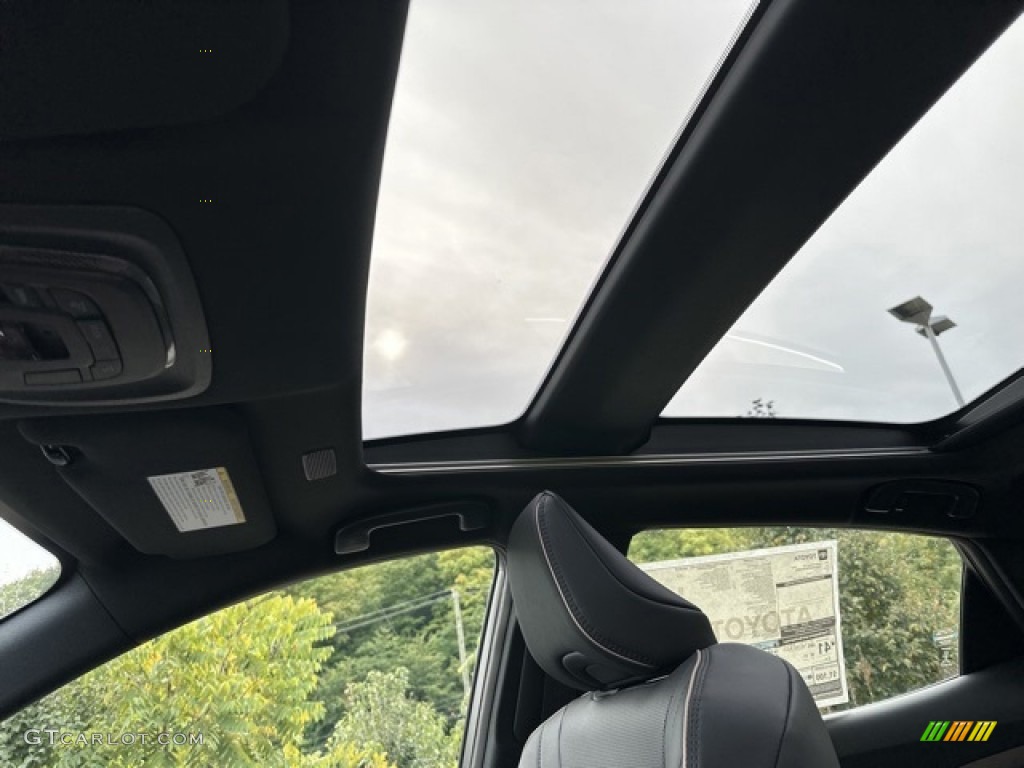 2023 Toyota Crown Limited AWD Sunroof Photo #146591456