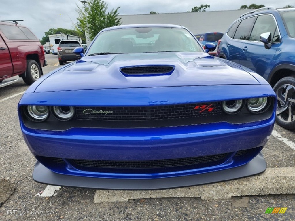 2022 Challenger R/T Scat Pack Widebody - Frostbite / Ruby Red/Black photo #2