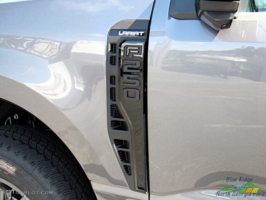 2023 Ford F250 Super Duty Lariat Crew Cab 4x4 Marks and Logos Photo #146591792