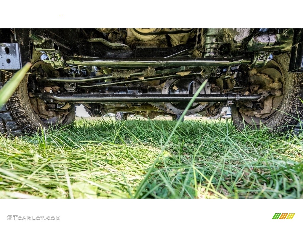 2015 Ram 2500 Tradesman Regular Cab 4x4 Undercarriage Photo #146593798