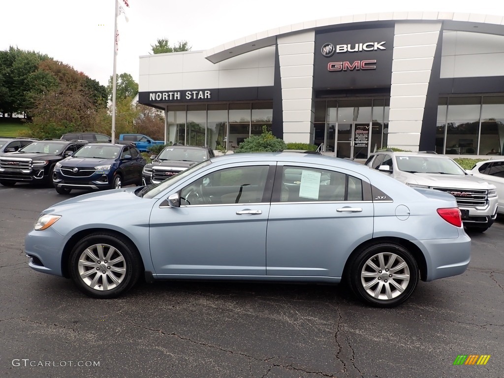 2013 200 Limited Sedan - Crystal Blue Pearl / Black/Light Frost Beige photo #2