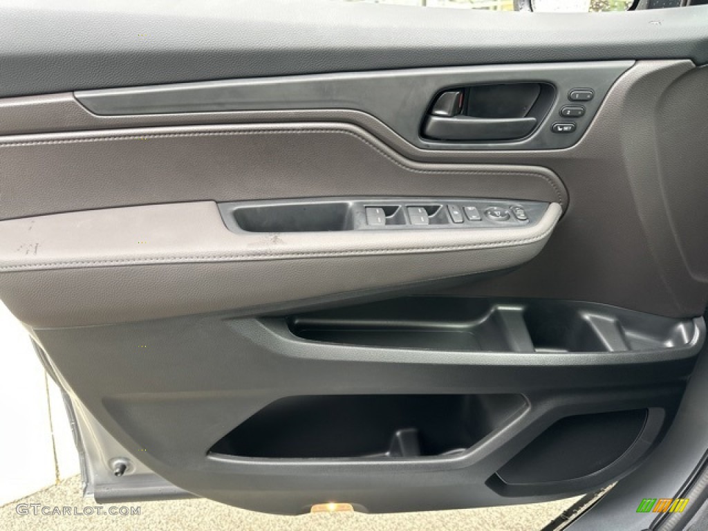 2023 Honda Odyssey EX-L Door Panel Photos