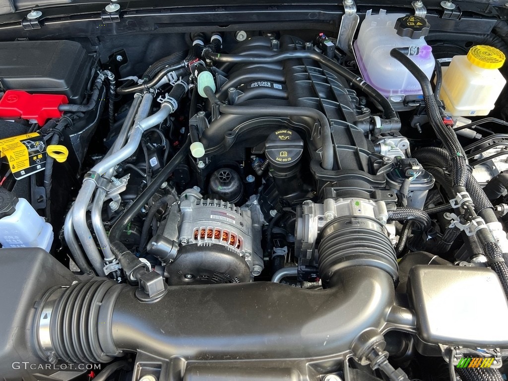 2023 Jeep Gladiator High Altitude 4x4 Engine Photos