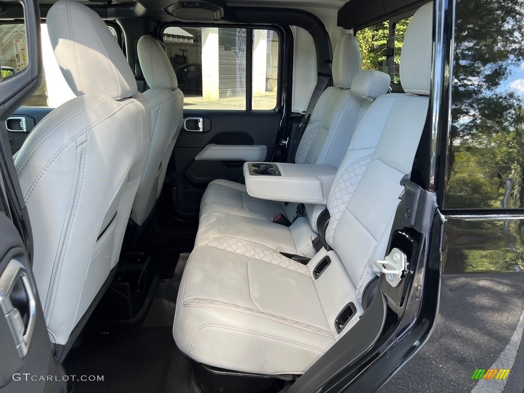 2023 Jeep Gladiator High Altitude 4x4 Rear Seat Photo #146594975