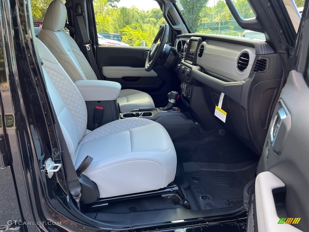 2023 Jeep Gladiator High Altitude 4x4 Interior Color Photos