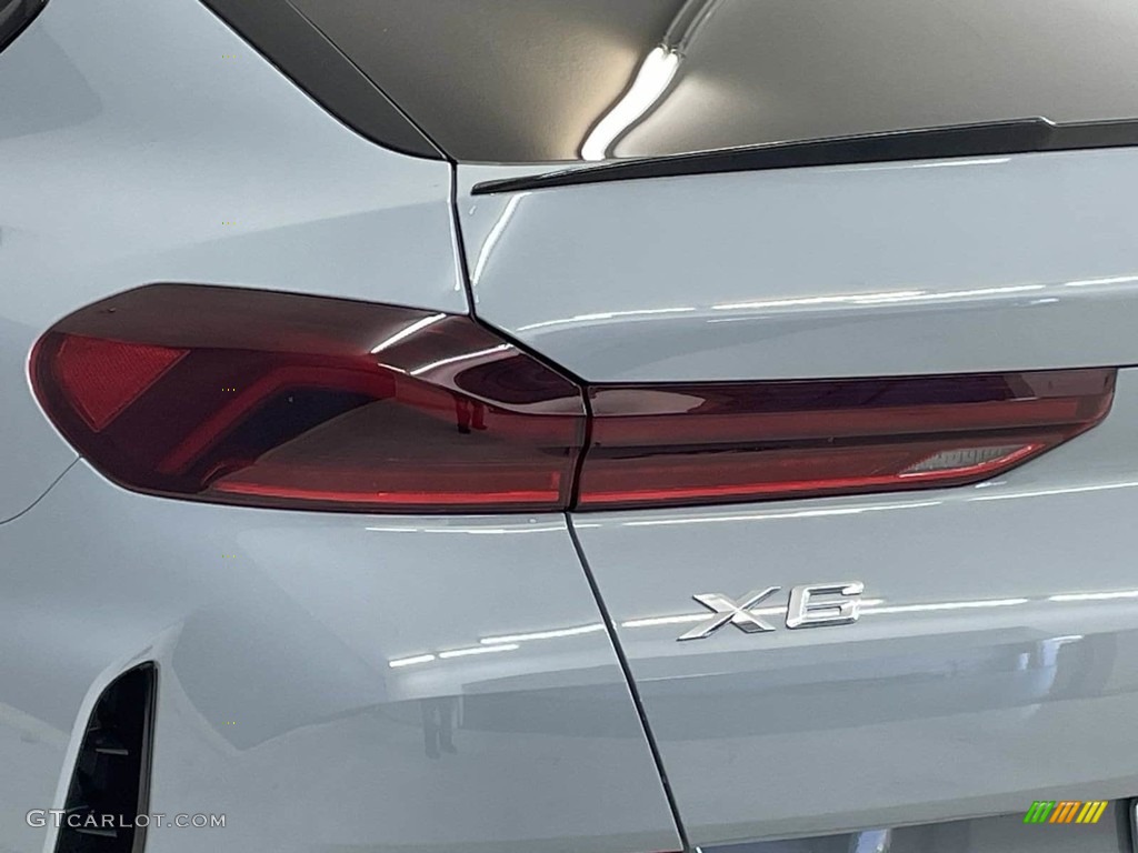 2024 BMW X6 xDrive40i Marks and Logos Photo #146597547