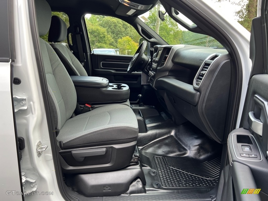 2024 Ram 4500 SLT Crew Cab 4x4 Chassis Front Seat Photo #146598649