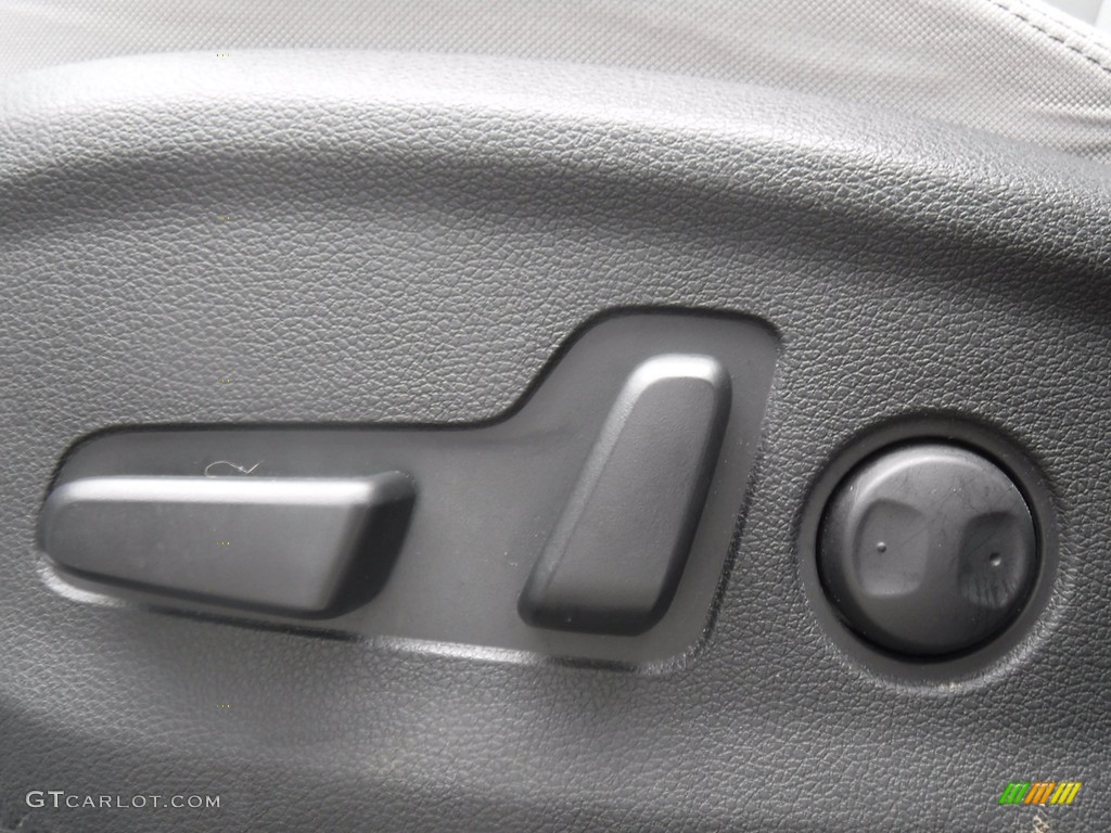 2020 Tucson Value AWD - Winter White / Gray photo #9