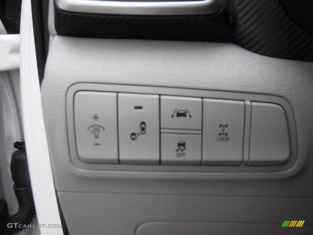 2020 Tucson Value AWD - Winter White / Gray photo #11