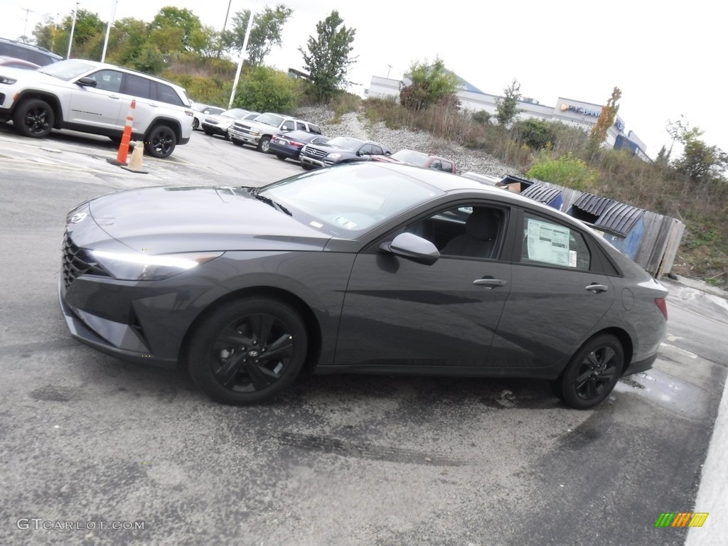 2023 Elantra SEL - Ecotronic Gray / Medium Gray photo #5