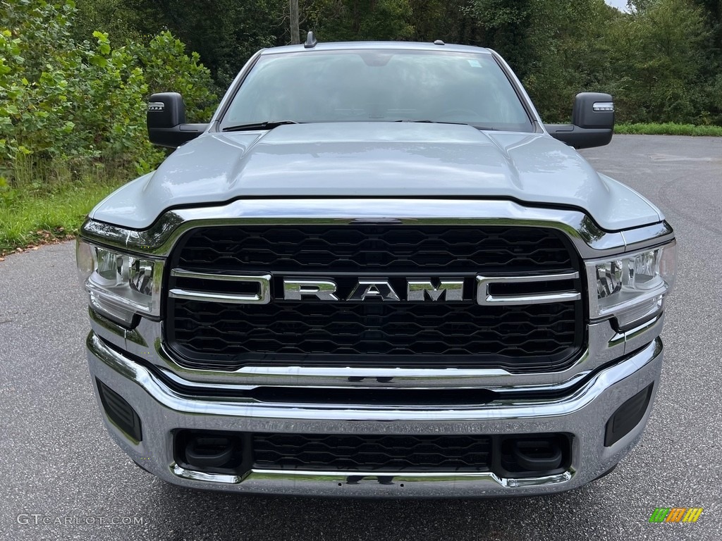 2023 2500 Tradesman Crew Cab 4x4 Chassis - Bright White / Diesel Gray/Black photo #3