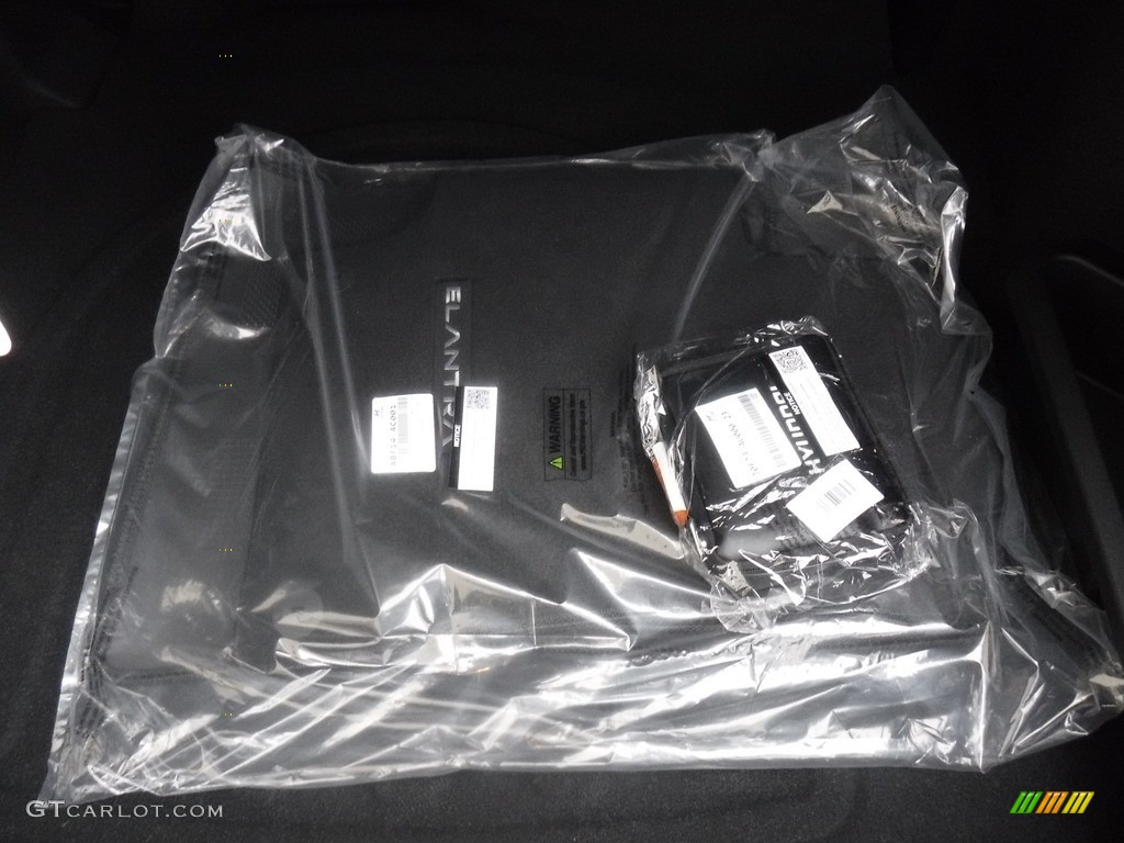 2023 Elantra SEL - Ecotronic Gray / Medium Gray photo #26