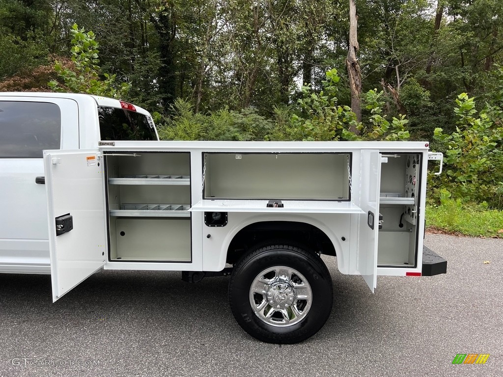 2023 2500 Tradesman Crew Cab 4x4 Chassis - Bright White / Diesel Gray/Black photo #11