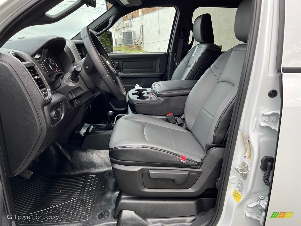 2023 2500 Tradesman Crew Cab 4x4 Chassis - Bright White / Diesel Gray/Black photo #14