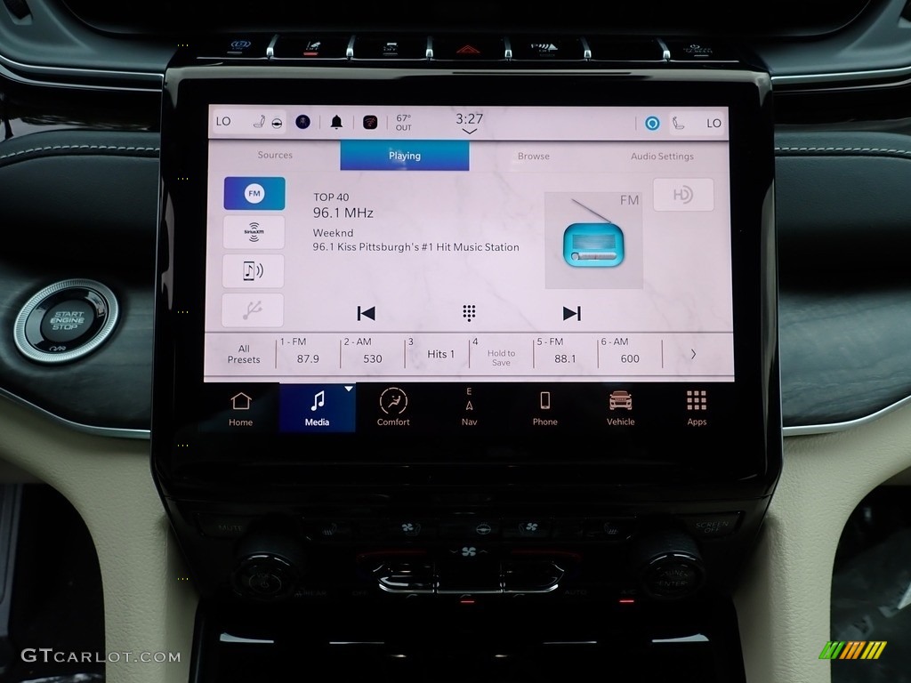 2024 Jeep Grand Cherokee 4XE Controls Photo #146600316
