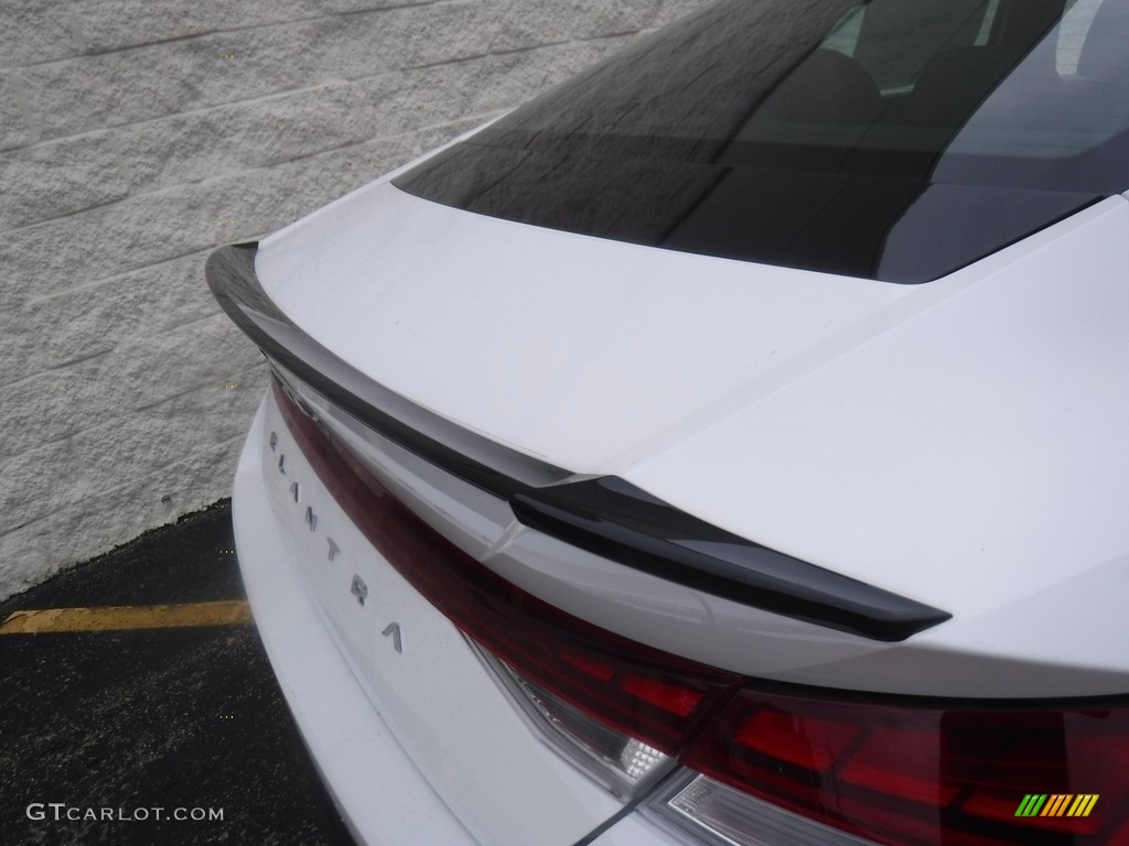 2023 Elantra N-Line - Lunar White / Black photo #9