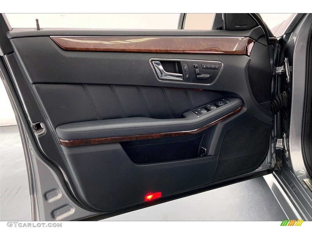 2011 E 350 4Matic Wagon - Palladium Silver Metallic / Black photo #26