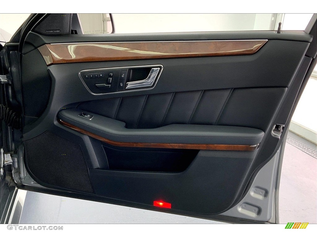 2011 E 350 4Matic Wagon - Palladium Silver Metallic / Black photo #27