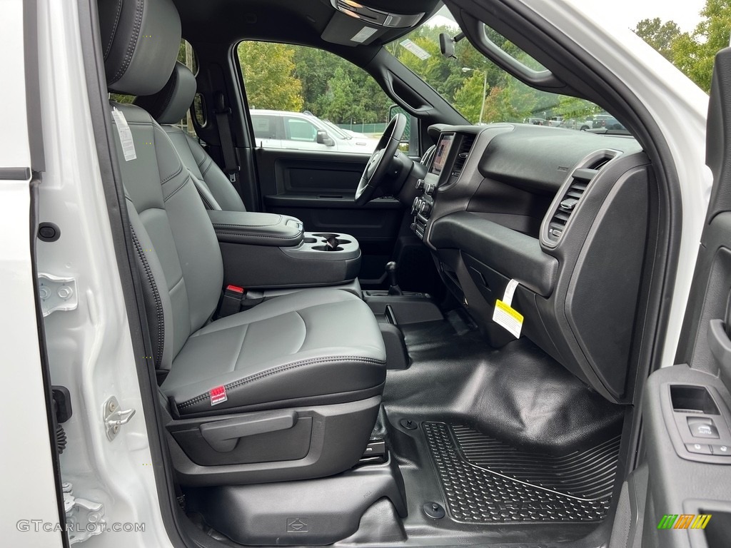 2023 3500 Tradesman Crew Cab 4x4 Chassis - Bright White / Diesel Gray/Black photo #19