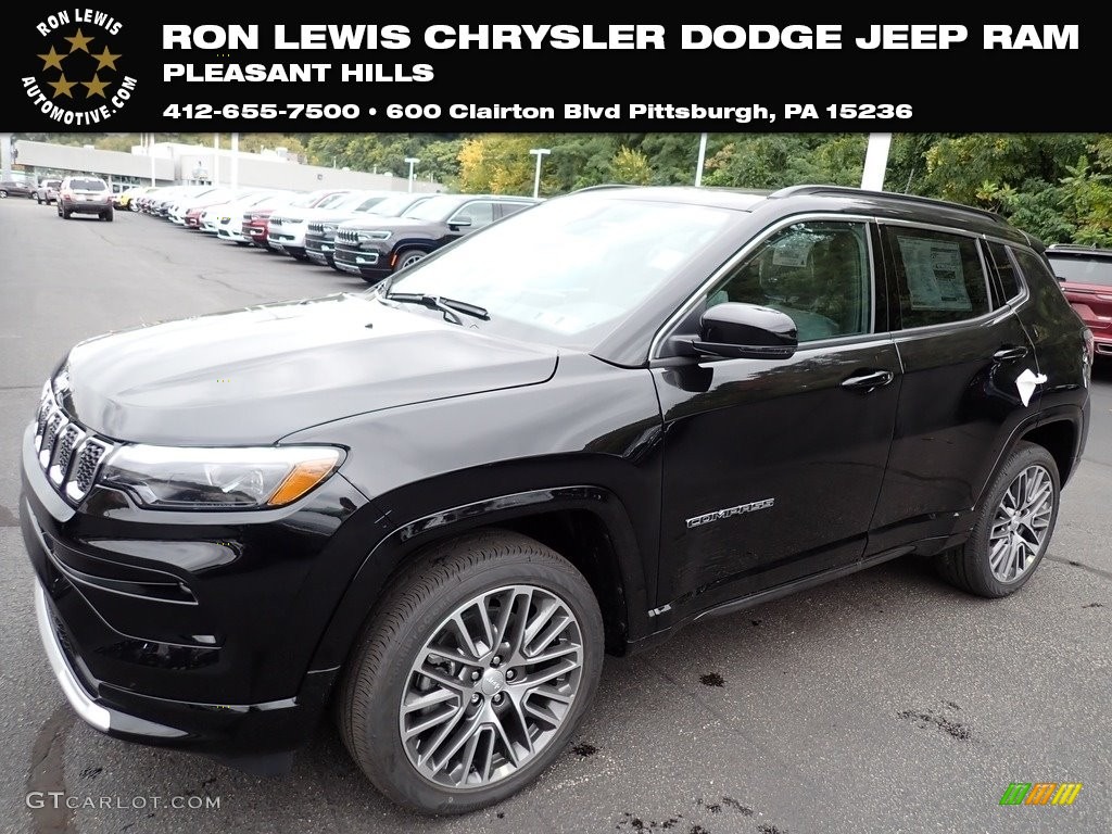 2023 Compass Limited 4x4 - Diamond Black Crystal Pearl / Black photo #1