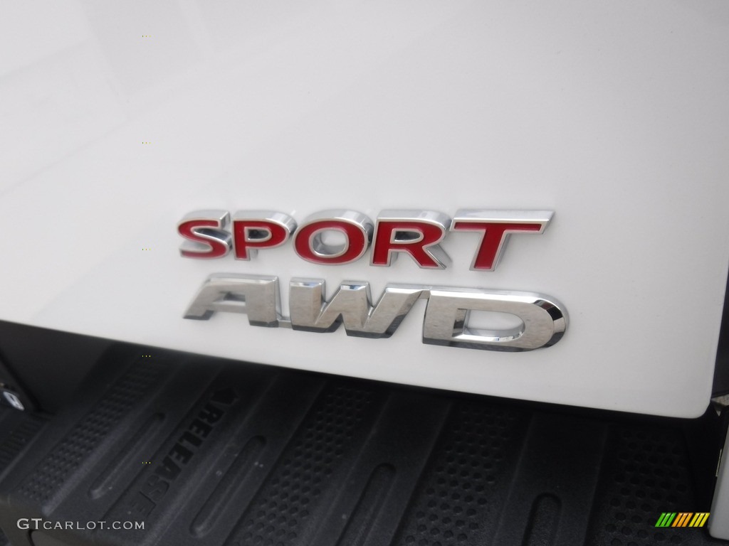 2021 Honda Ridgeline Sport AWD Marks and Logos Photos
