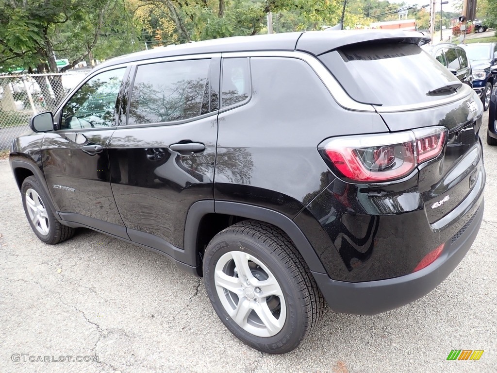 2023 Compass Sport 4x4 - Diamond Black Crystal Pearl / Black photo #3