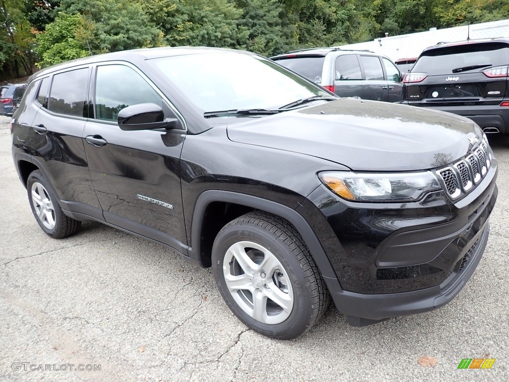 2023 Compass Sport 4x4 - Diamond Black Crystal Pearl / Black photo #8