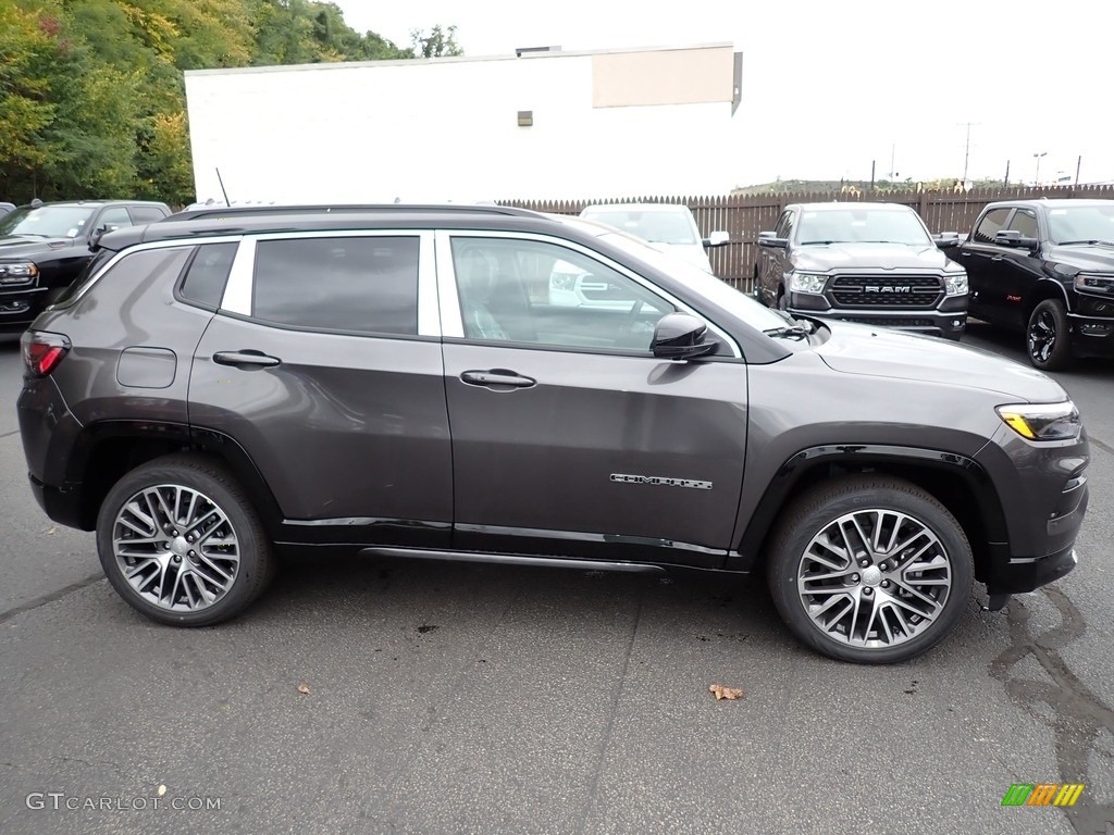 2023 Compass Limited 4x4 - Granite Crystal Metallic / Black photo #7